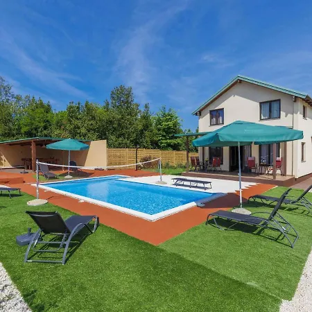 Minja - Uma290 By Interhome *